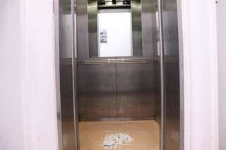 Апартаменты Near by 28May Metro Station Apartment on 10th floor. Баку Апартаменты с 2 спальнями-9