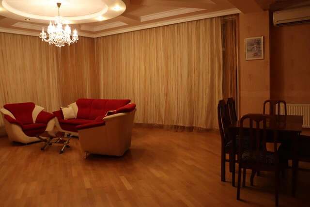 Апартаменты Near by 28May Metro Station Apartment on 10th floor. Баку-35
