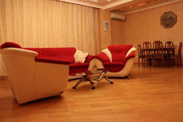 Апартаменты Near by 28May Metro Station Apartment on 10th floor. Баку-57